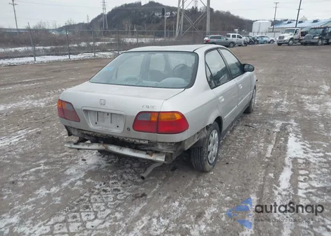 2000 Honda Civic Value Package z USA, uszkodzony, nr VIN 2HGEJ6610YH580042